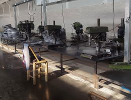 د سړک څراغ خالي دی