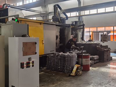 د سړک څراغ مړ کاسټینګ