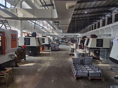 د رڼا خالي کور رهبري کړ